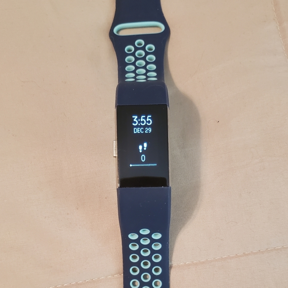 Fitbit charge 2 with two wristbands!!
